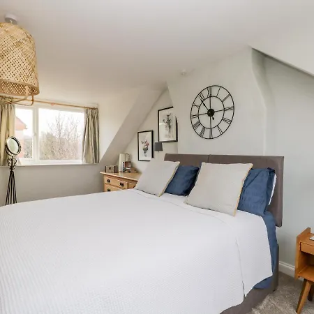 Pipit House Holiday home *